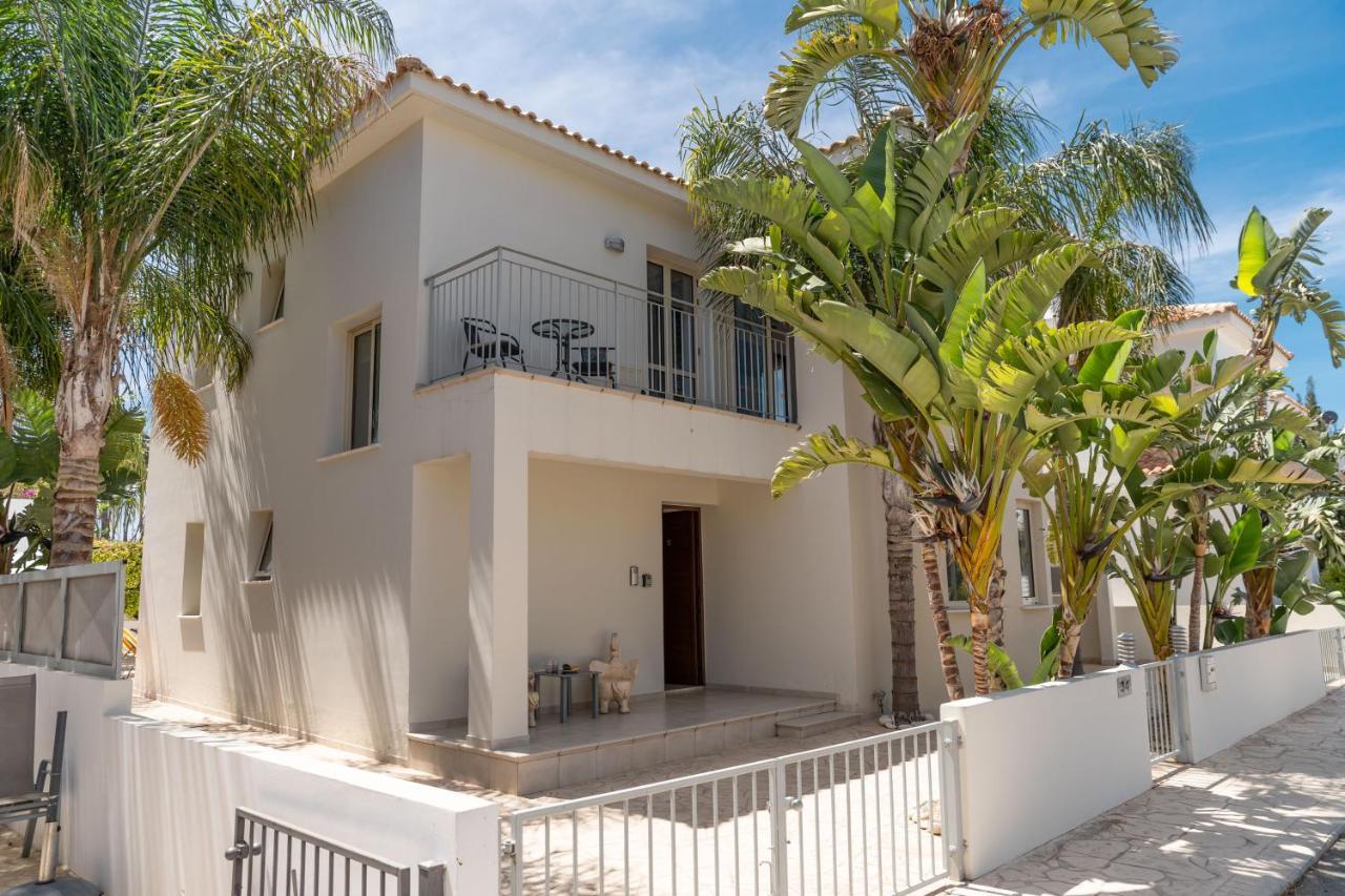 Palm Villa Ekaterina 4 Bdrm Паралимни Екстериор снимка